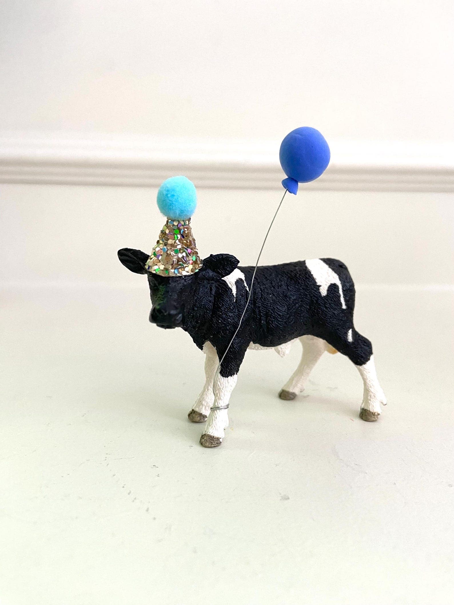 Cow Cake Topper with Balloon